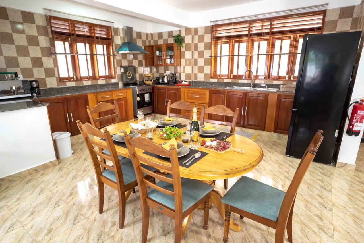 La Belle Residence Self Catering Accommodation Beau Vallon  Exterior foto